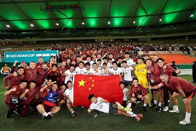 米兰体育app下载-陈琦：14亿人挑不出11人，中国足球的世纪难题